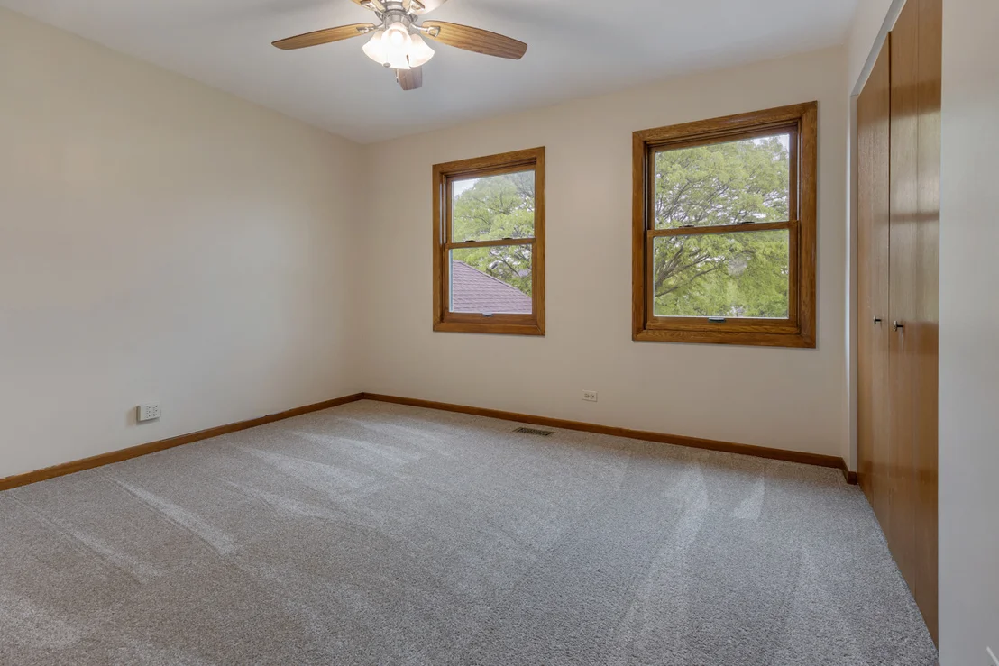 Photo of 1185 surrey Lane