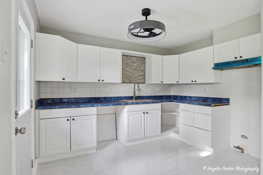 Photo of 410 WILLOW Road