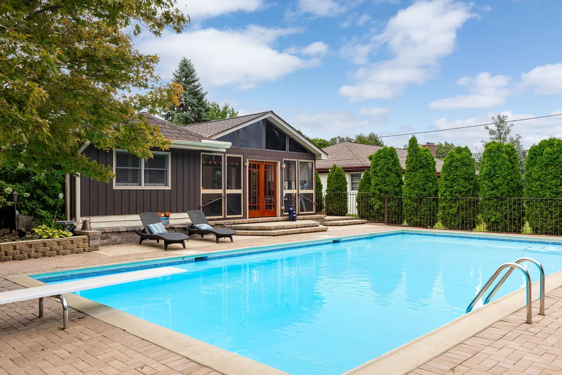Photo of 12 Meadowood Drive