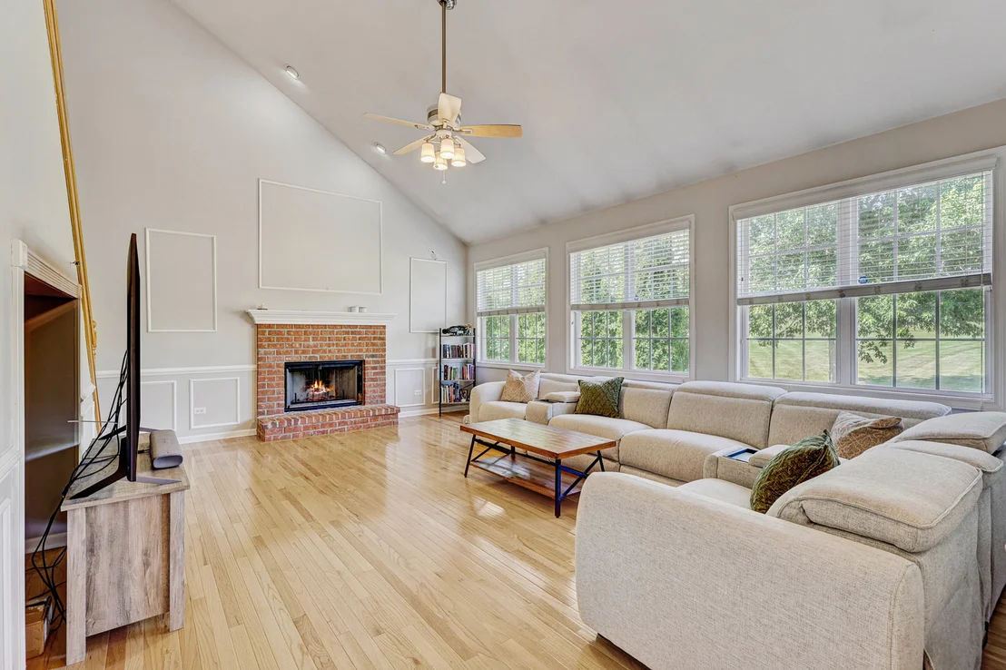 Photo of 5587 Notting Hill Road