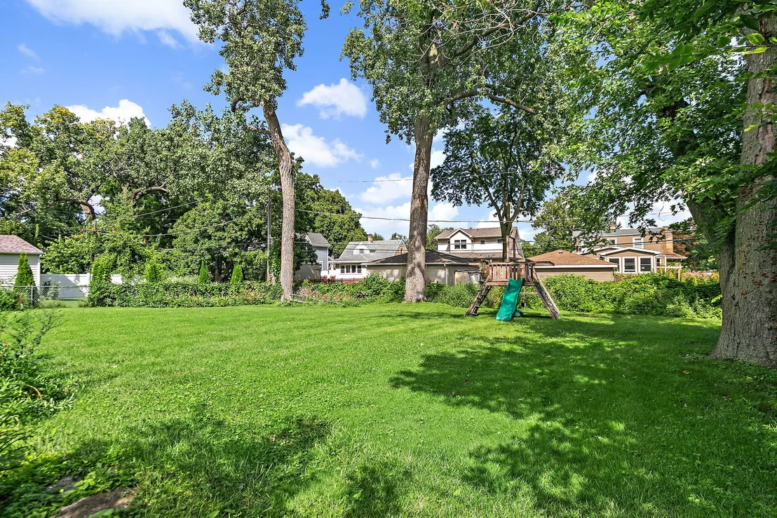 Photo of 369 N Walnut Street