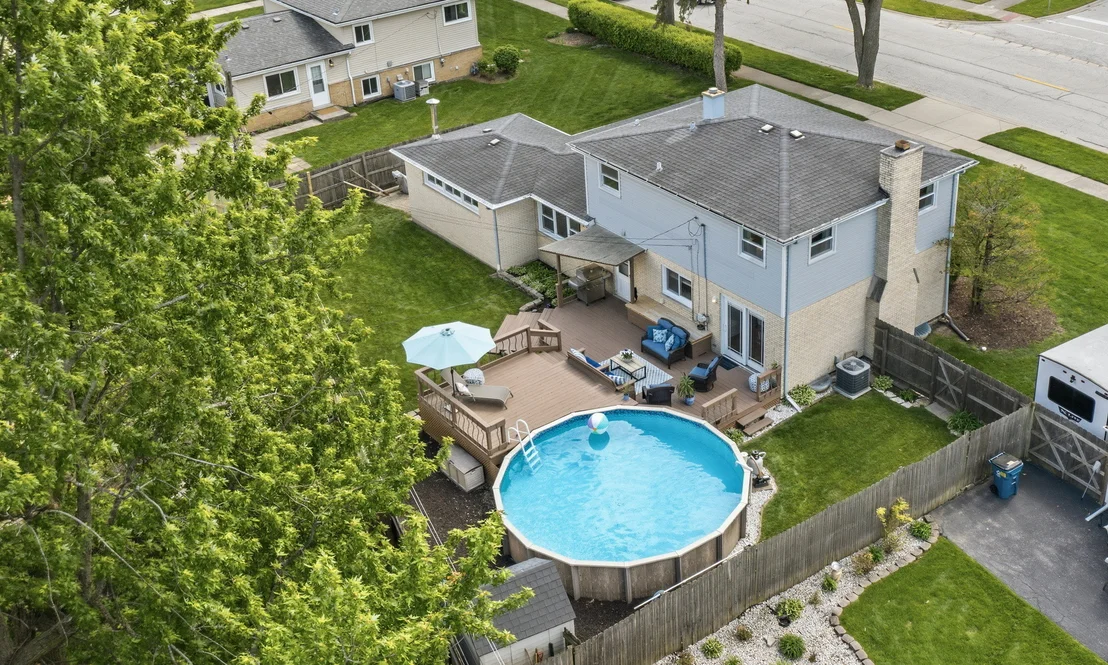 Photo of 237 N Pioneer Drive