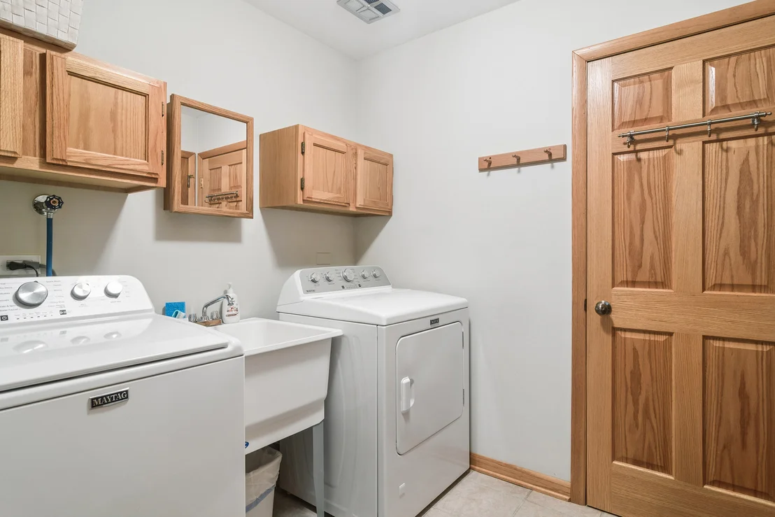 Photo of 1600 E Linden Lane