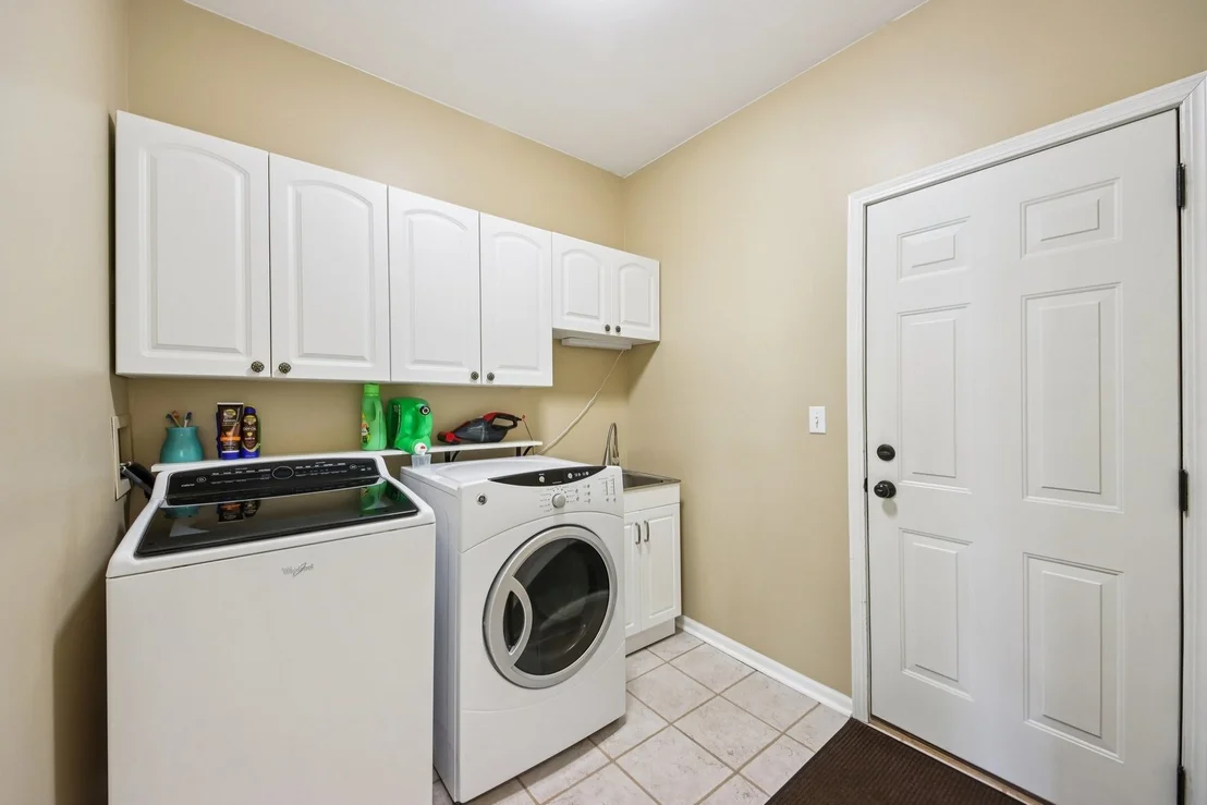 Photo of 1195 Hadley Circle
