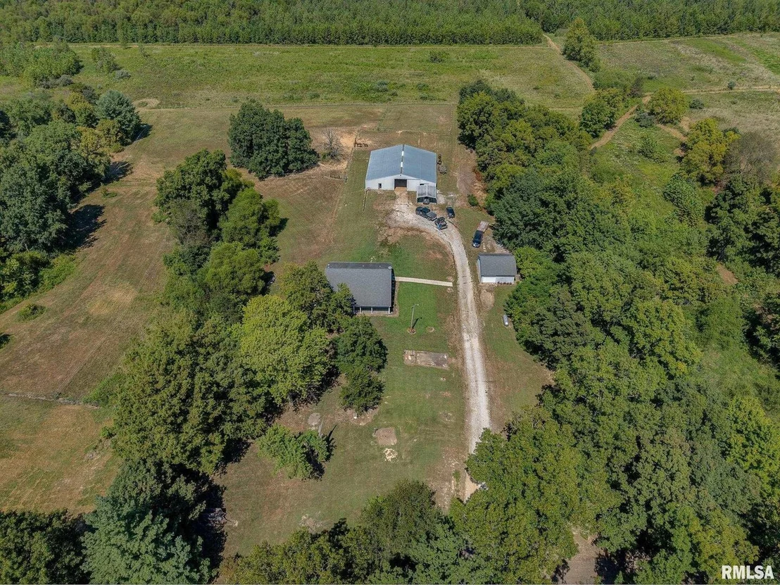 Photo of 520 DEERFIELD Road