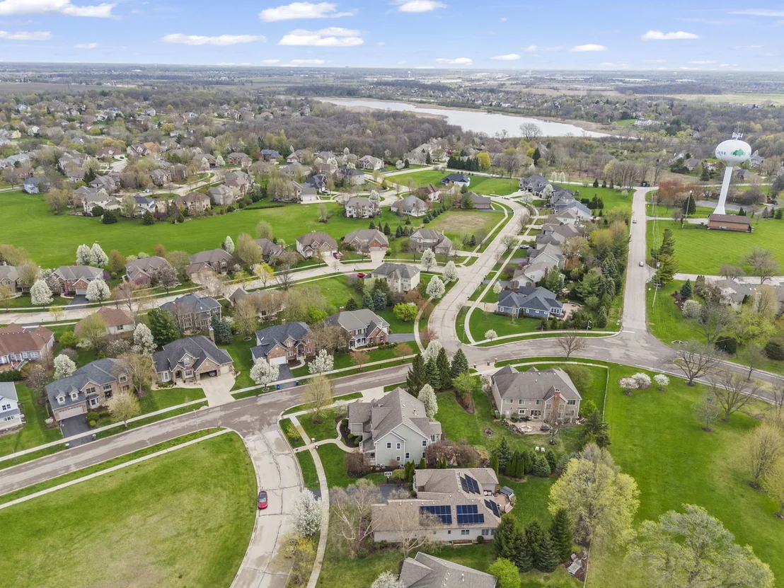 Photo of 671 SHEFFIELD Circle