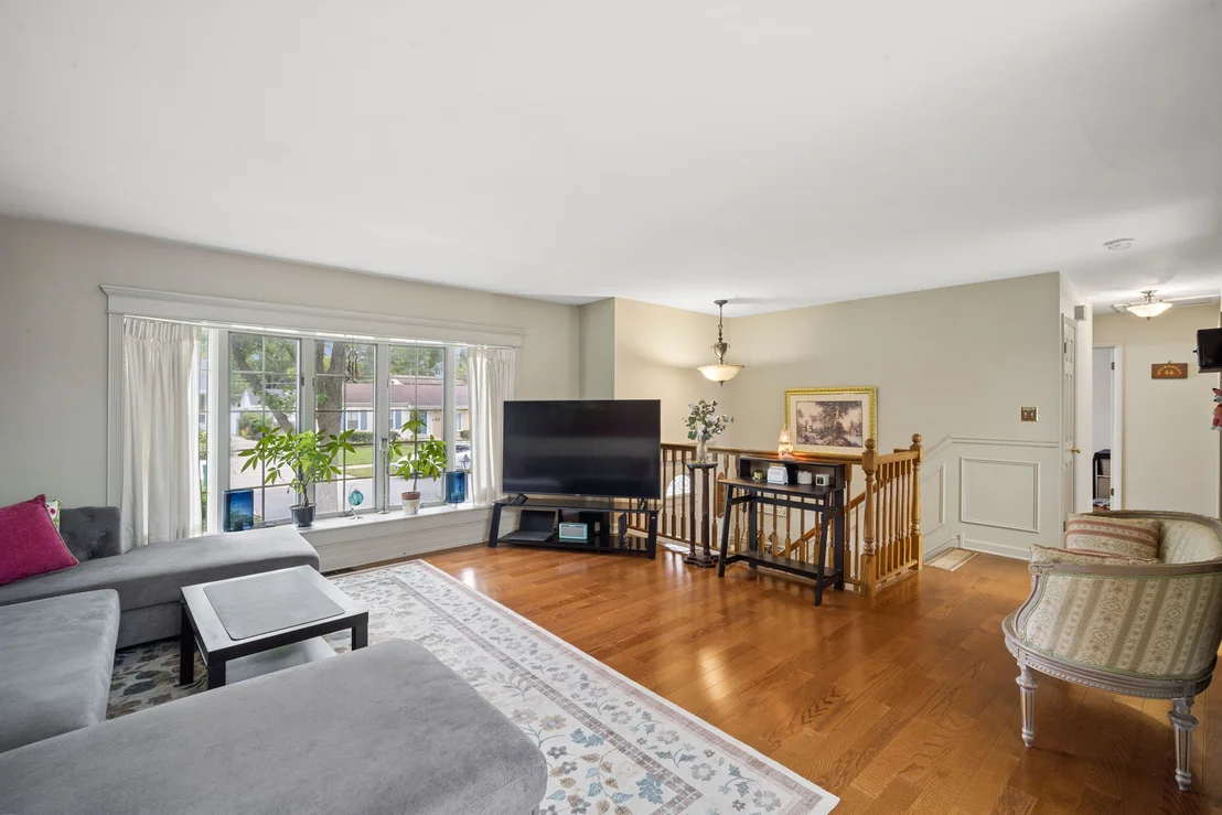Photo of 1032 Valley Stream Drive