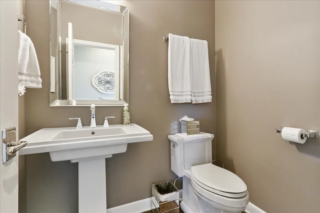 Photo of 519 Litchfield Lane