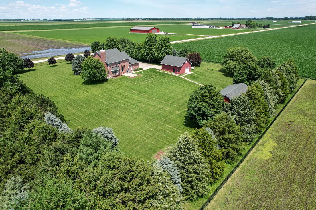 Photo of 5535 Airport Road