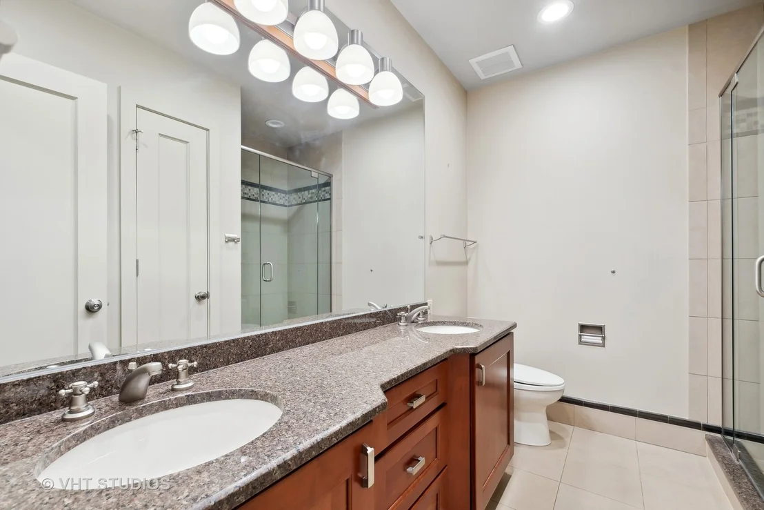 Photo of 1020 Edgebrook Lane