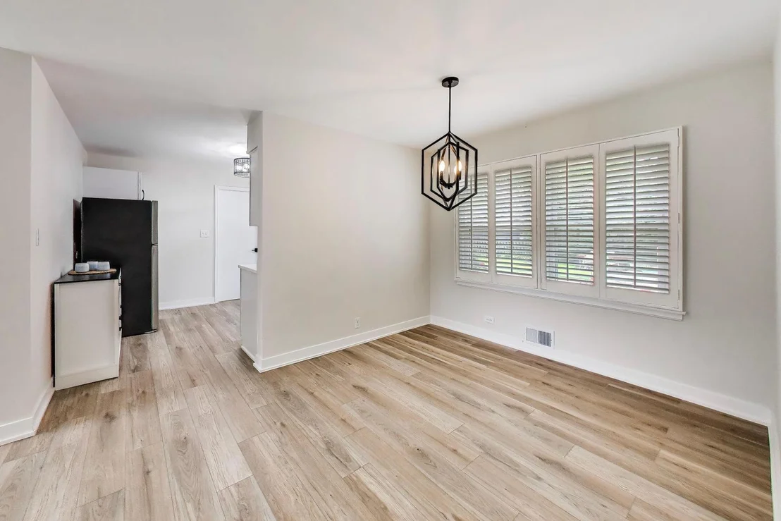 Photo of 321 N Fairview Avenue