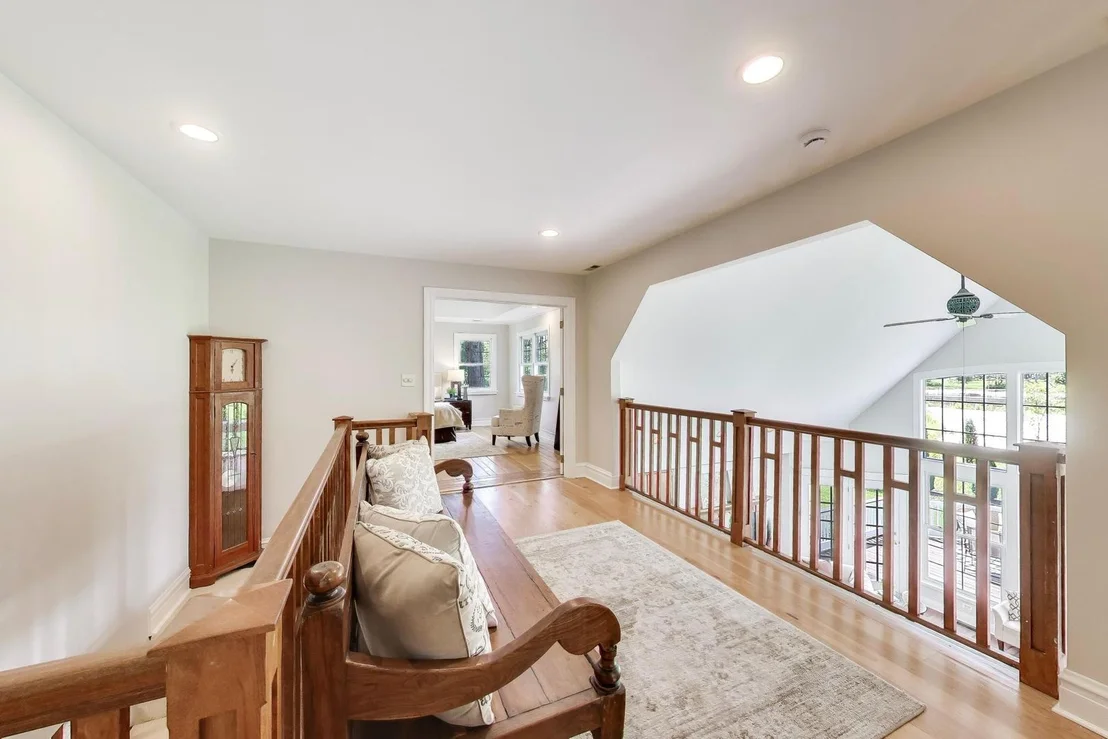 Photo of 2074 Greenview Road