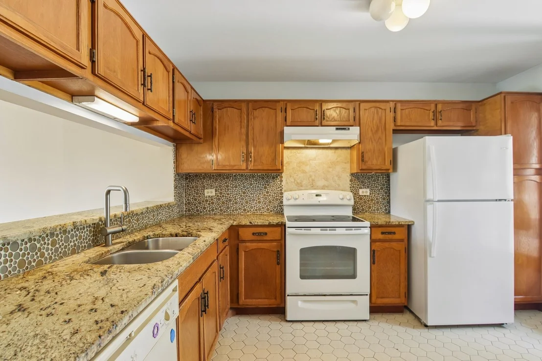 Photo of 373 GOSHAWK Lane