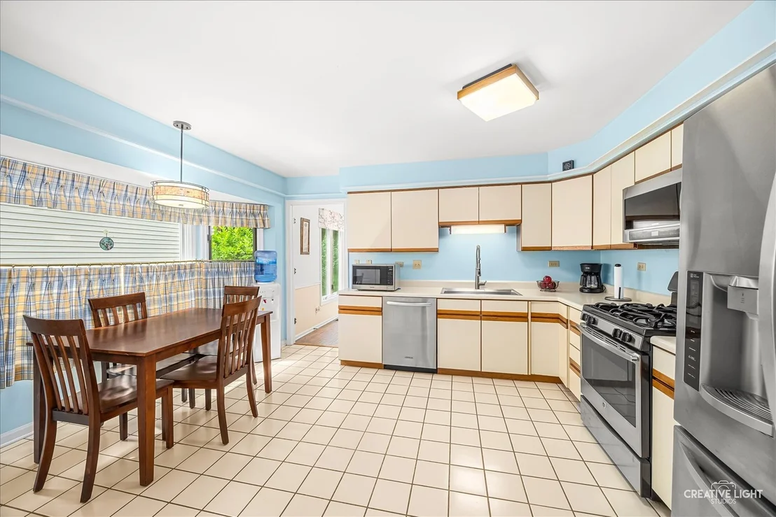 Photo of 17 White Oak Lane