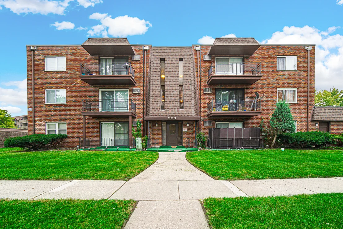 Photo of Unit 7 at 903 Elder Road