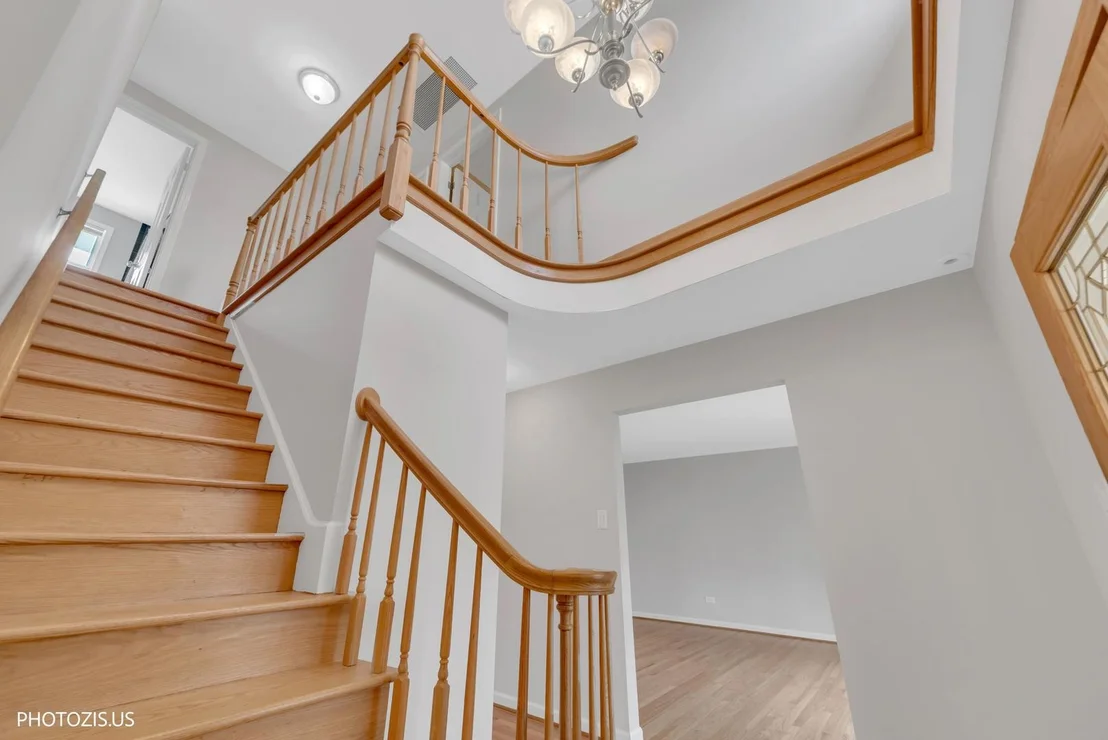 Photo of 3235 Robincrest Drive