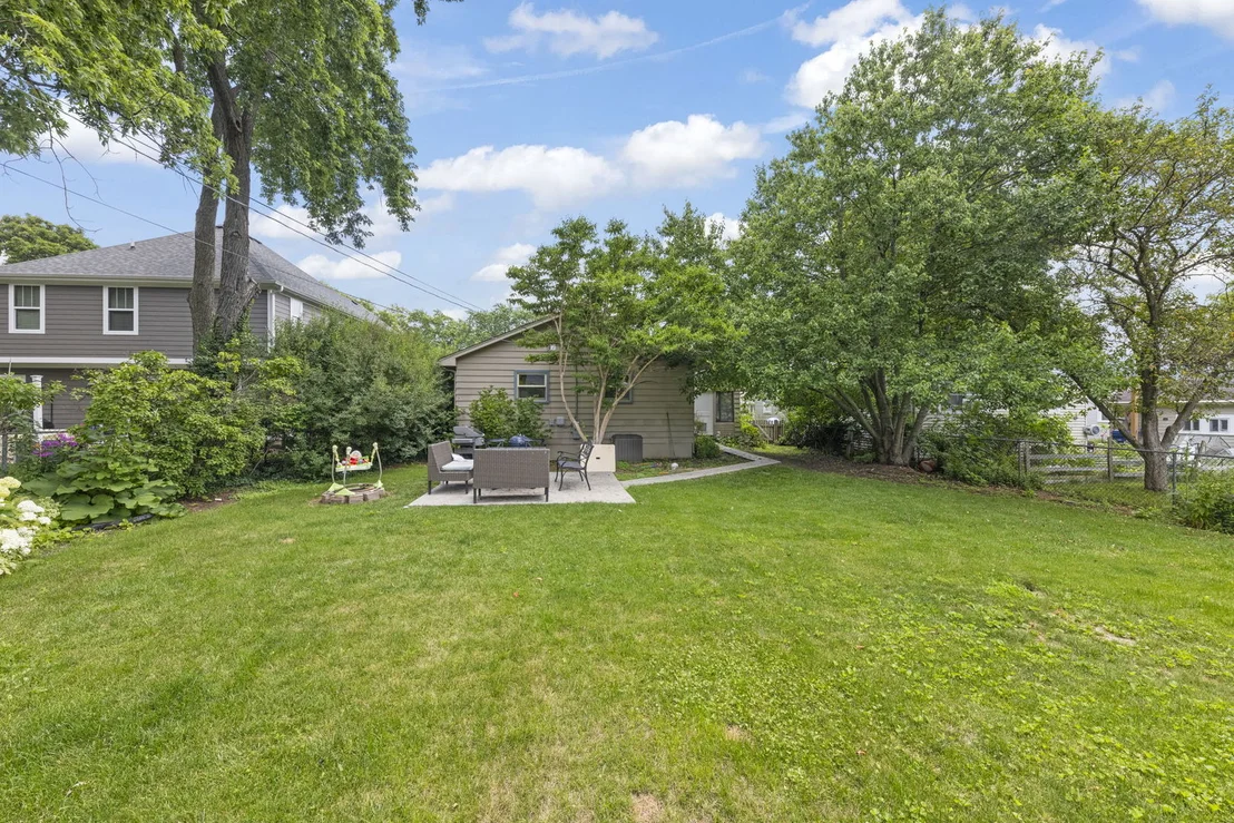 Photo of 1020 S Gables Boulevard