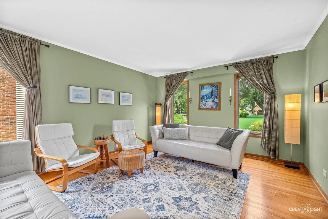 Photo of 933 Stanton Drive