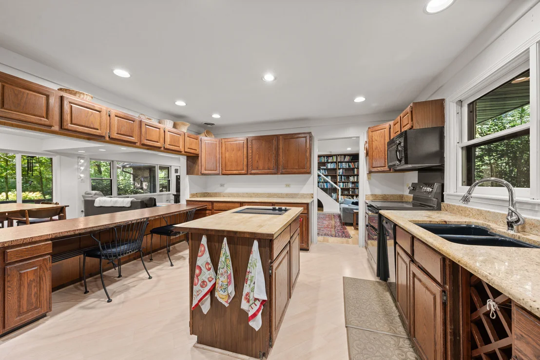 Photo of 2975 Arrowwood Trail
