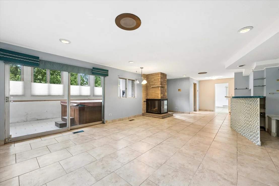 Photo of 1655 Forest Drive