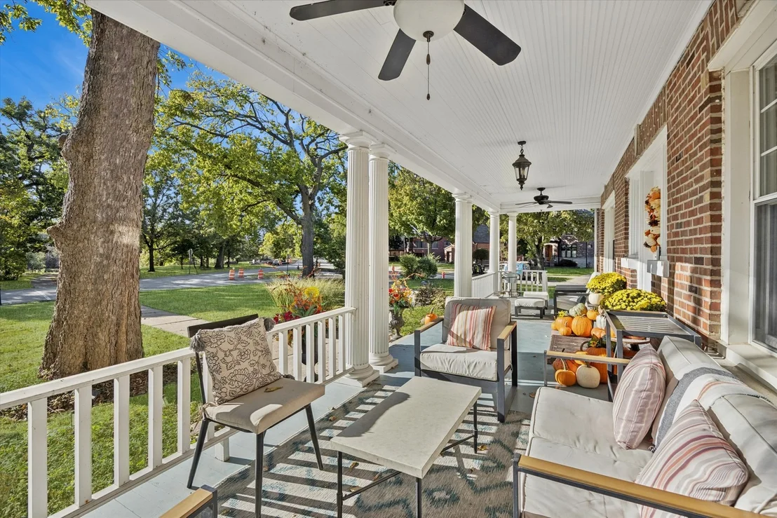Photo of 176 Riverside Road
