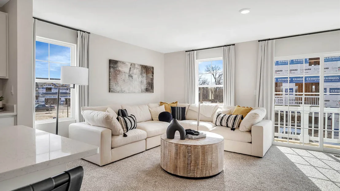 Photo of 405 Lakeshore Court