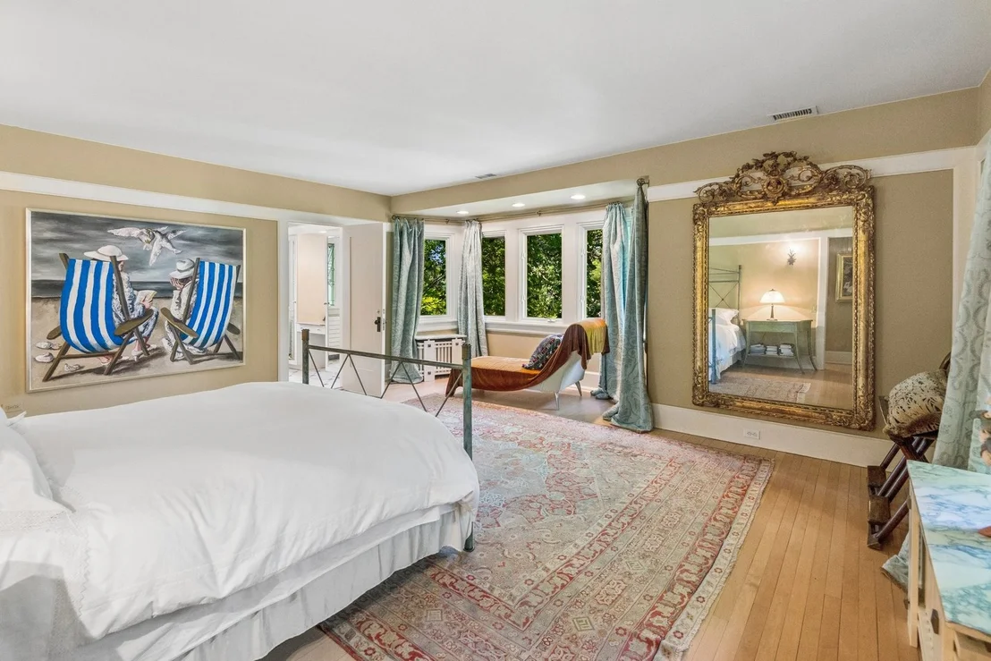 Photo of 770 Sheridan Road