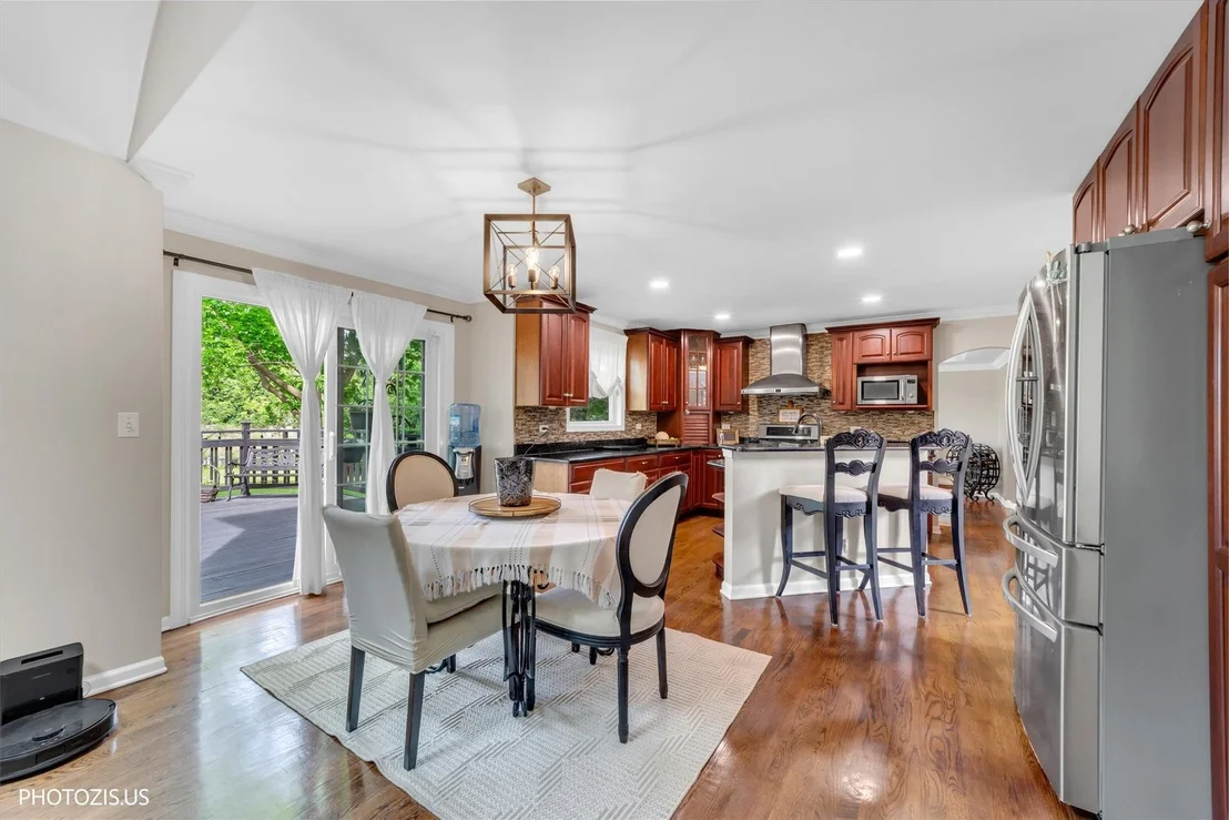 Photo of 80 CHESTNUT Court