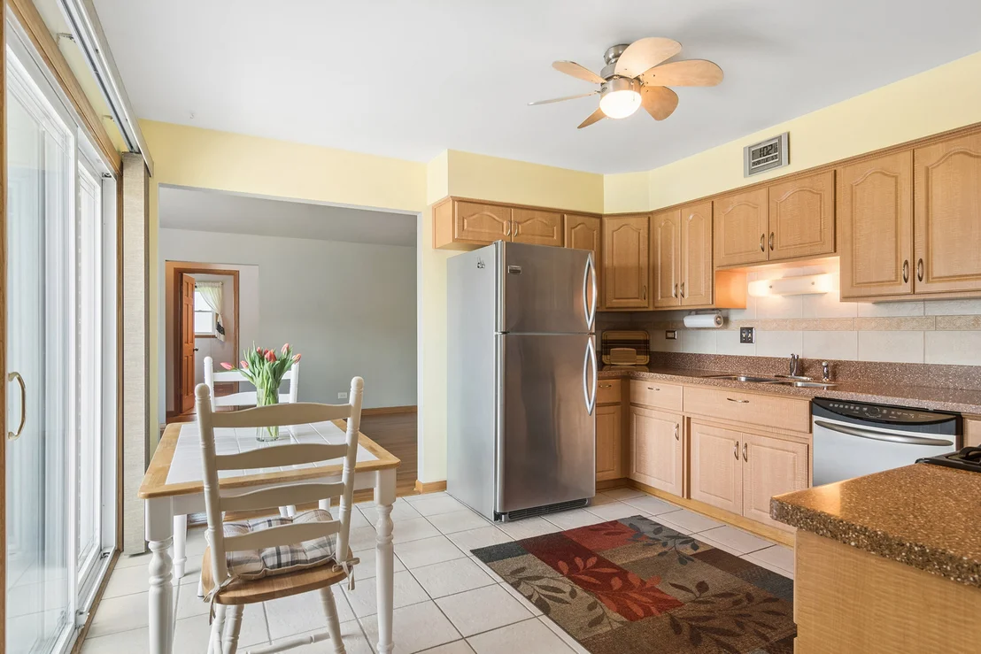 Photo of 1600 E Linden Lane