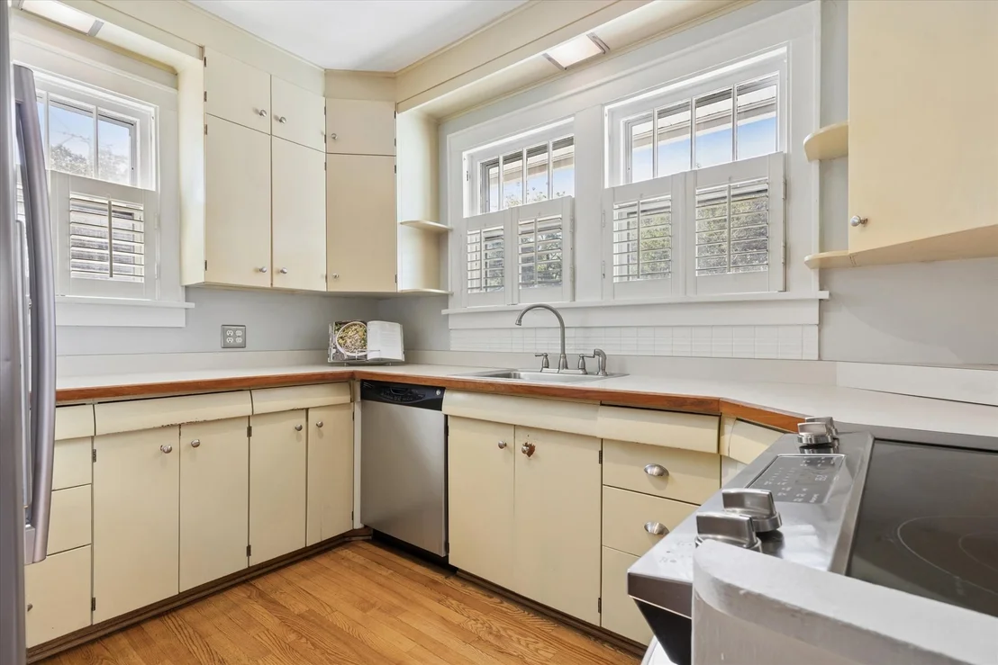 Photo of 808 Howard Street