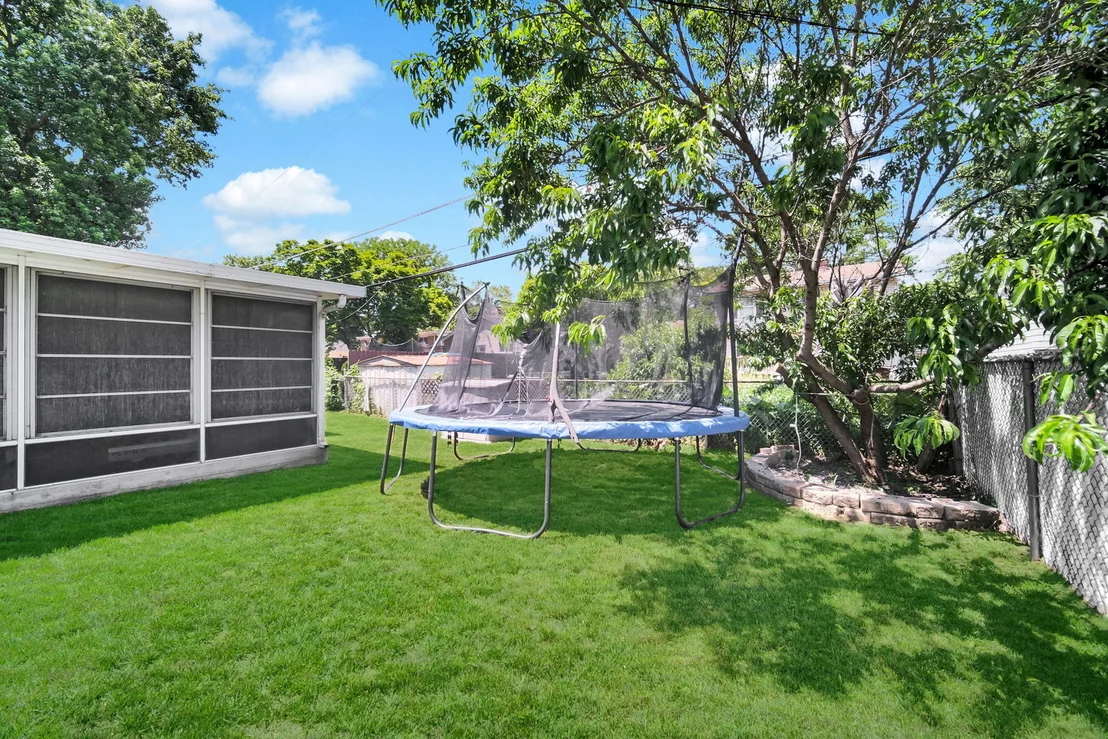 Photo of 1020 Hahn Place