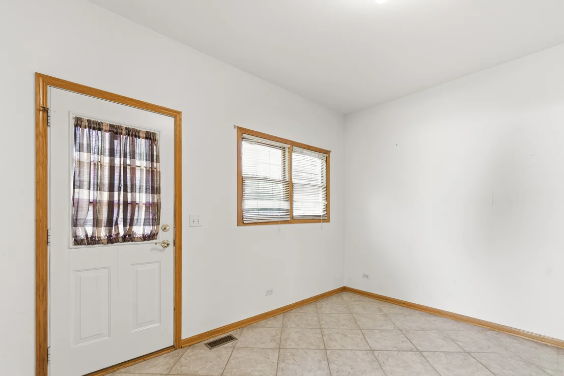 Photo of 546 N 4th Avenue