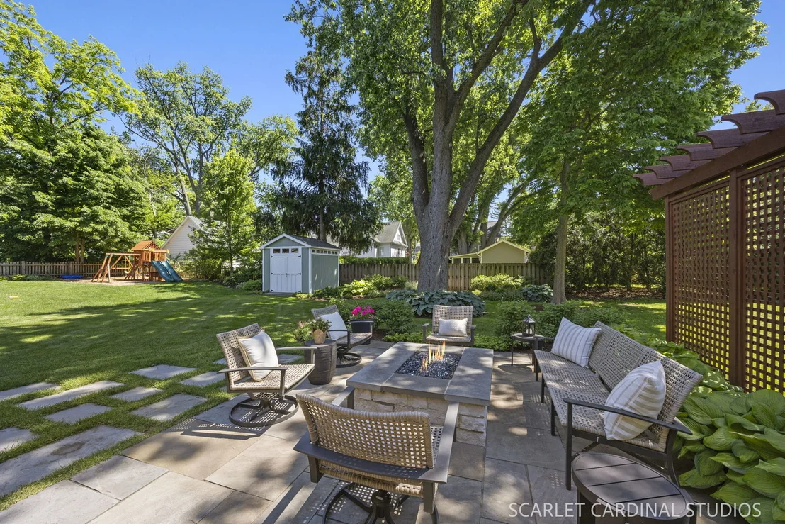 Photo of 616 E Willow Avenue