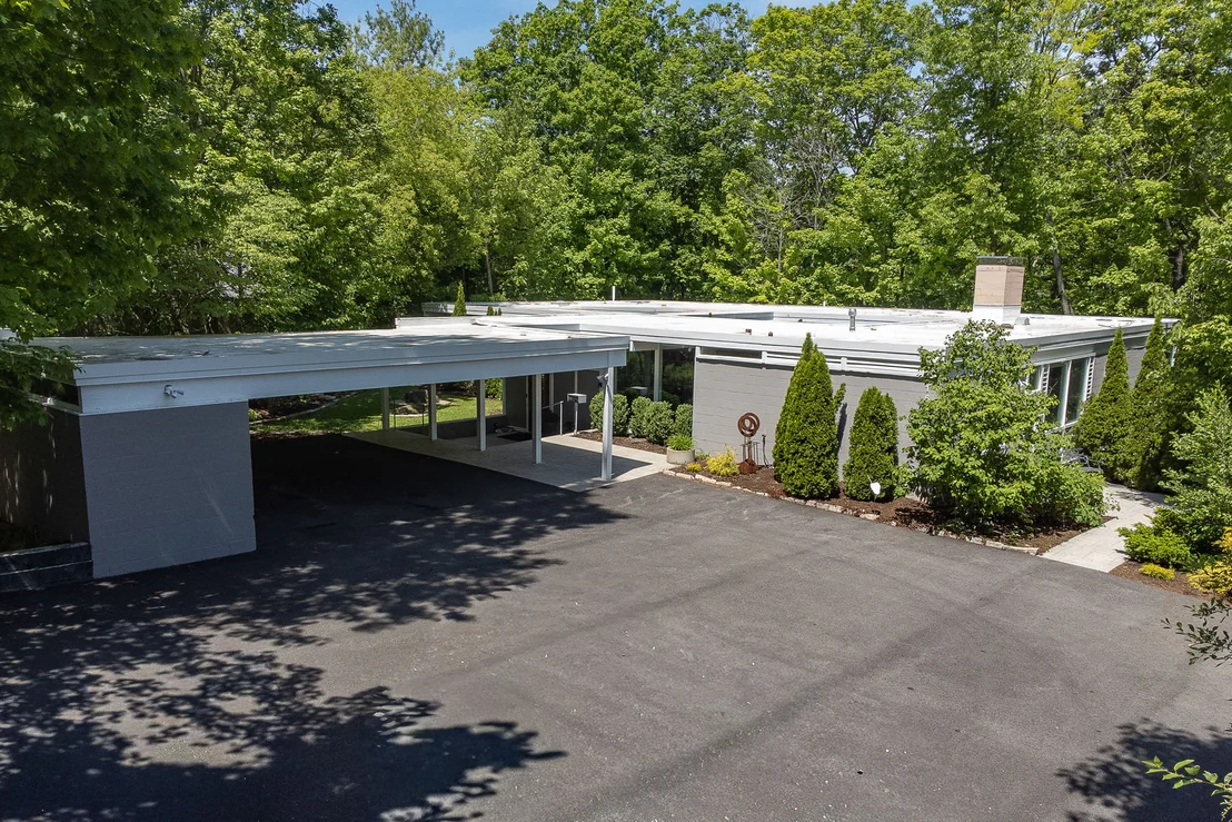 Photo of 151 Maple Avenue