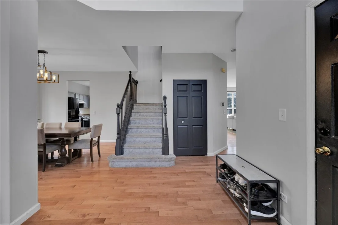 Photo of 974 Audubon Lane