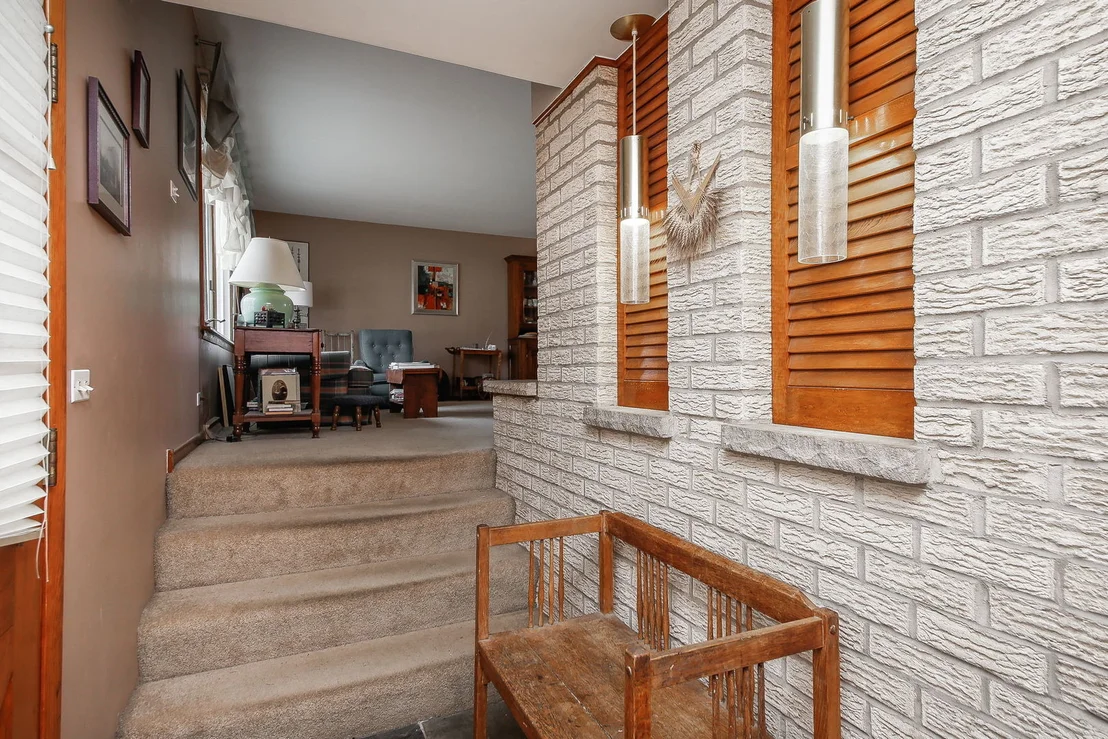 Photo of 447 Tennyson Road