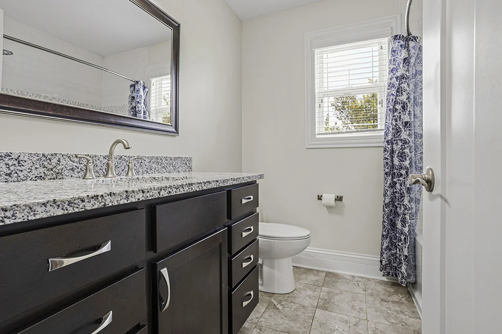 Photo of 24963 Madison Street
