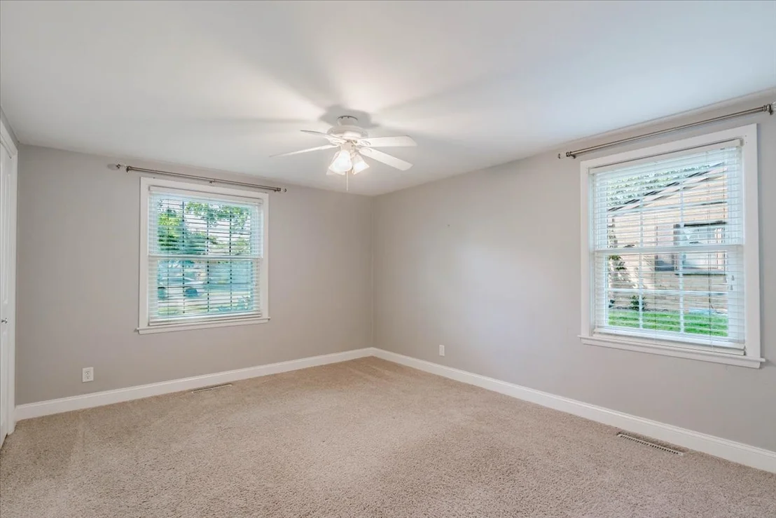 Photo of 914 Hastings Drive