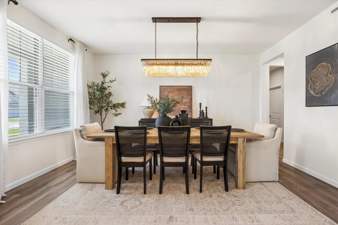 Photo of 2540 Weatherbee Lane