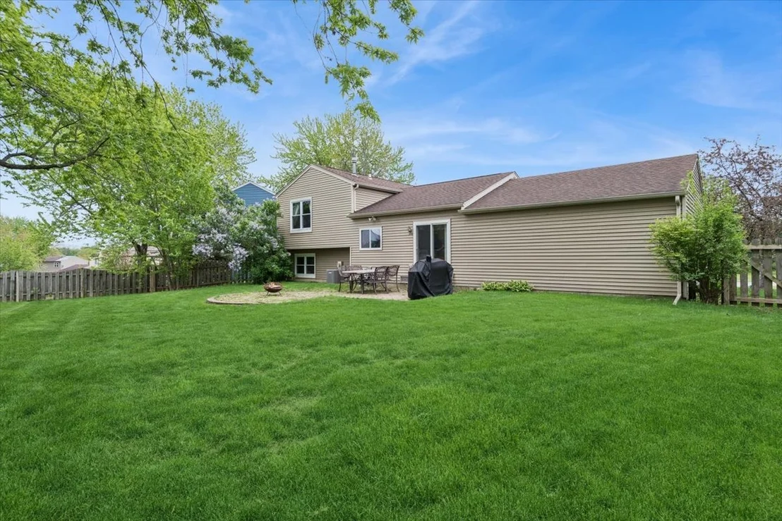Photo of 733 Cypress Lane