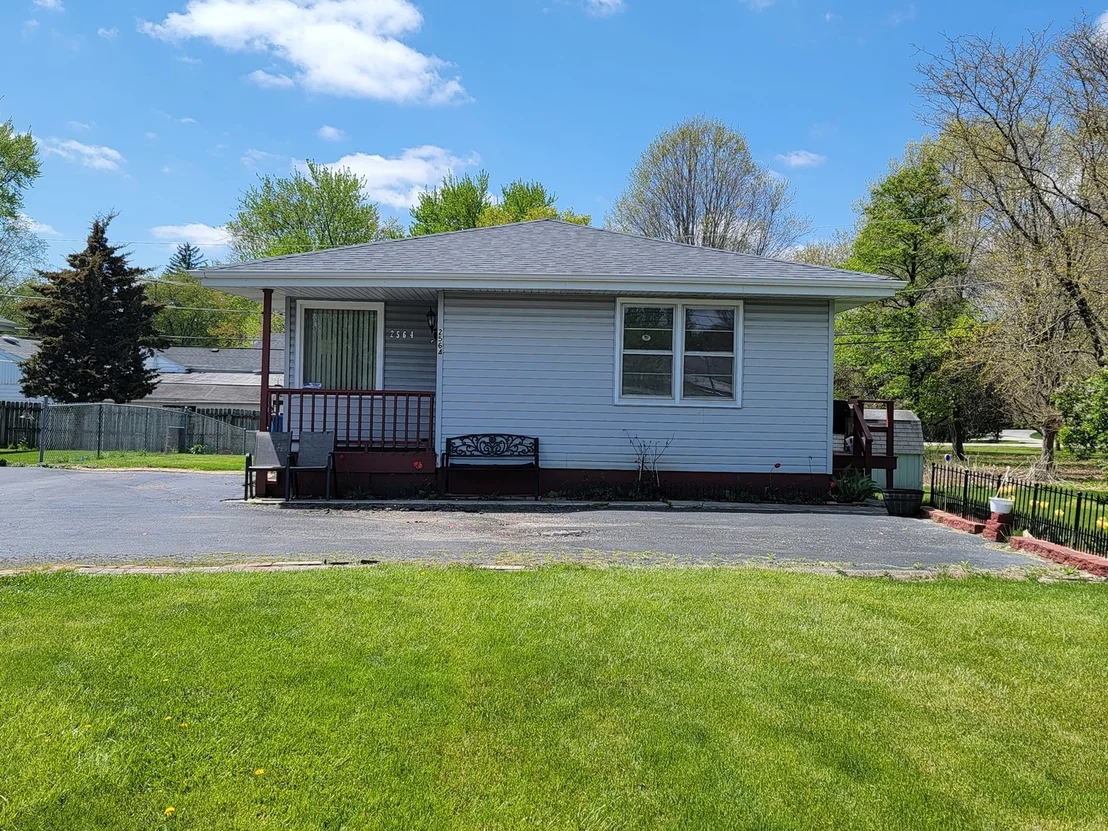 Photo of 2564 Plainfield Road