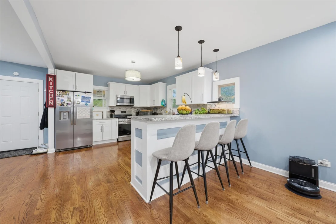 Photo of 1053 W 104th Place