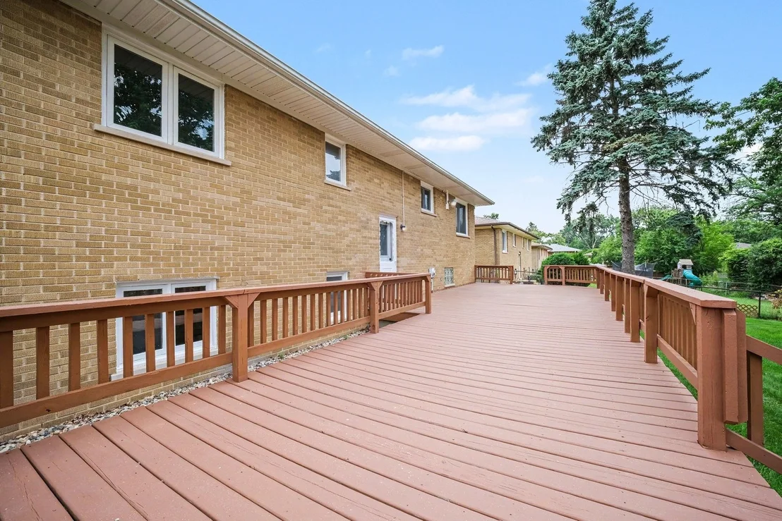 Photo of 15217 Pine Drive