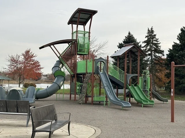 Photo of 567 Lakeview Drive