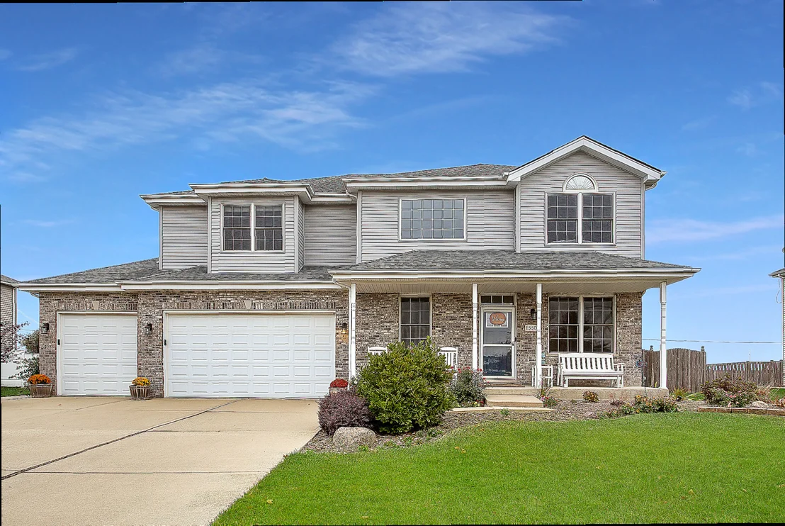 Photo of 15500 Ridgefield Drive