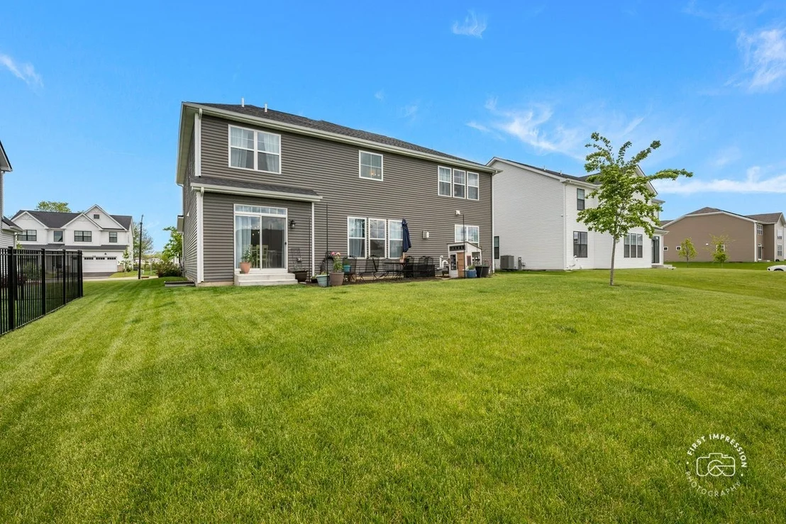 Photo of 115 Piper Glen Avenue