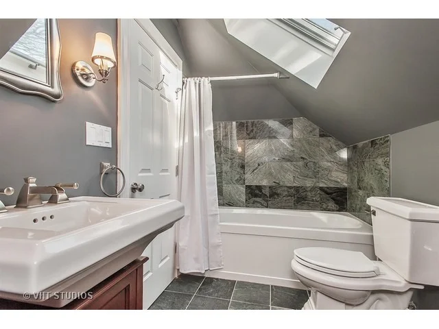 Photo of 1417 Maple Avenue