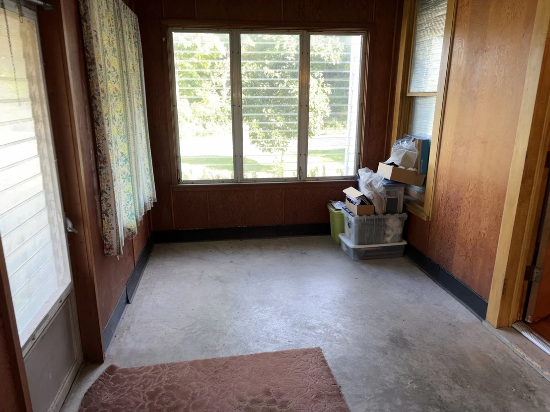 Photo of 211 N Seminary Street