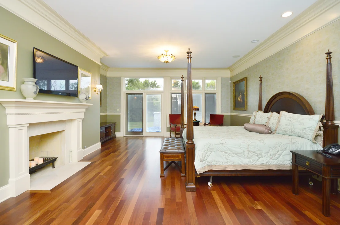 Photo of 4 ROUNDSTONE Lane