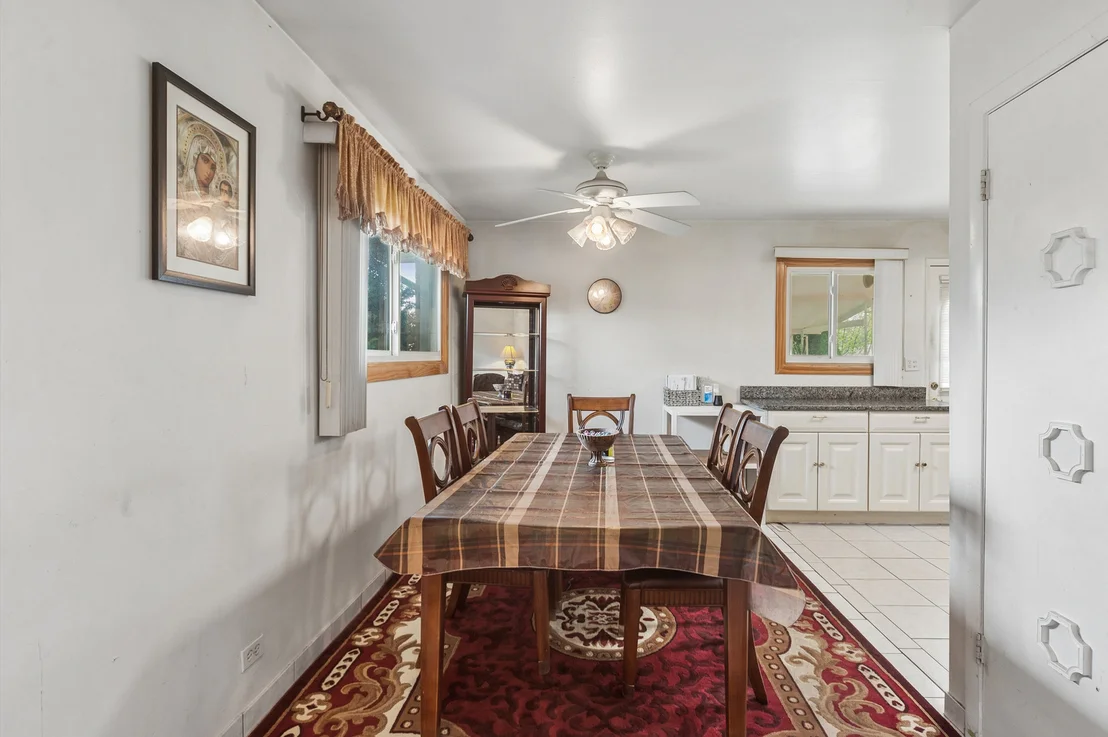 Photo of 9481 Park Lane